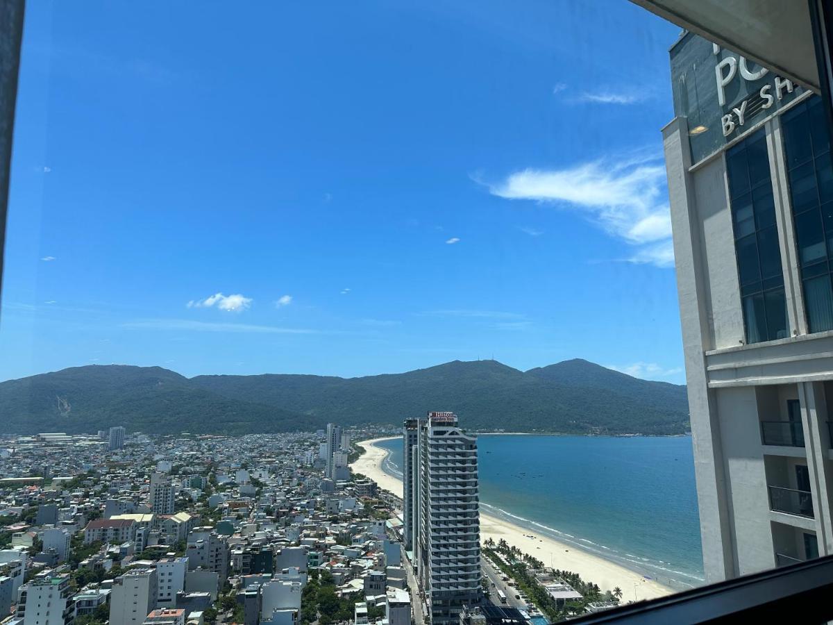 Luxury Apartment - Rooftop Swimming Pool - Beach Front - Hinata Apartment Дананг Екстериор снимка