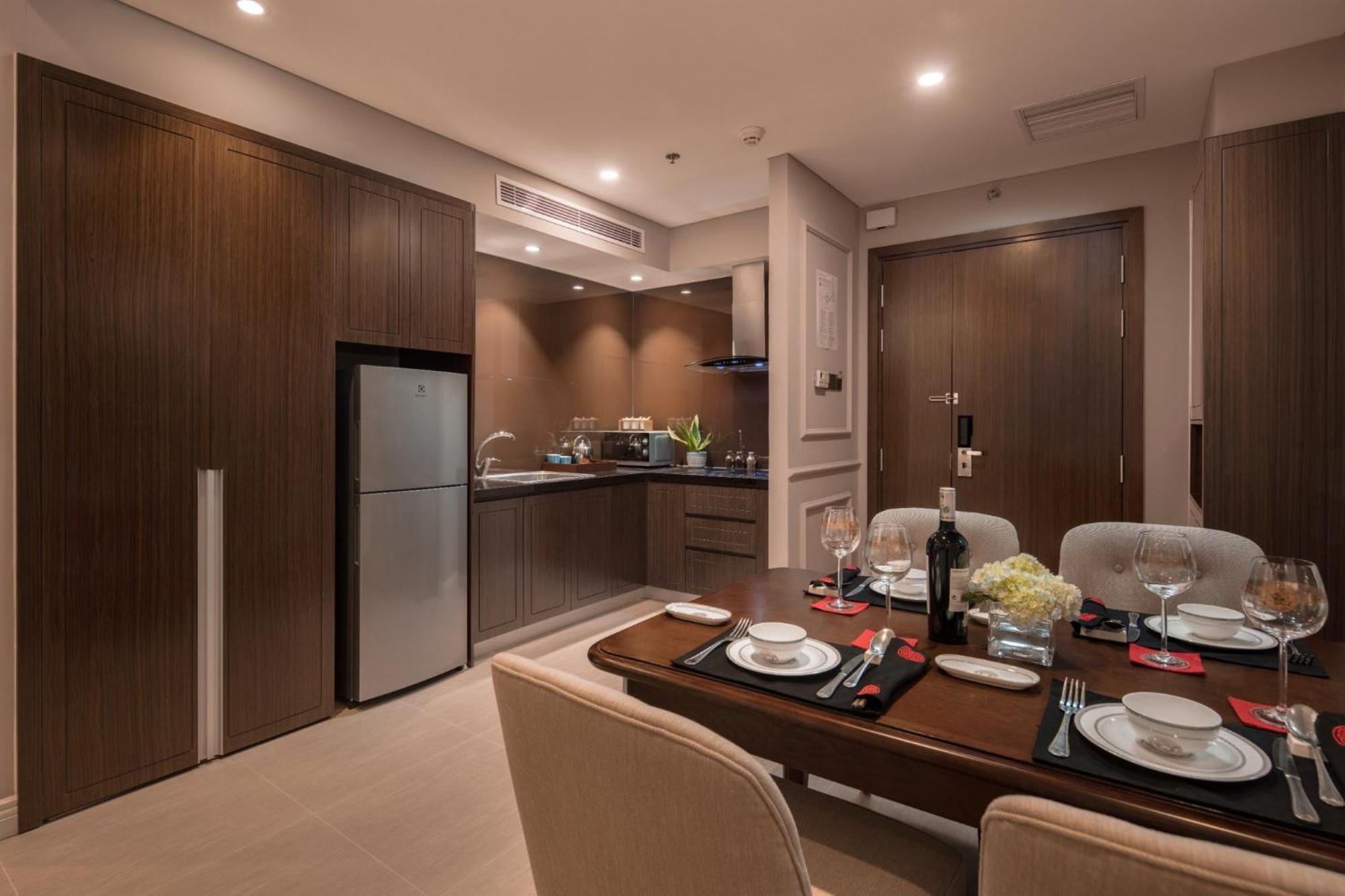 Luxury Apartment - Rooftop Swimming Pool - Beach Front - Hinata Apartment Дананг Екстериор снимка