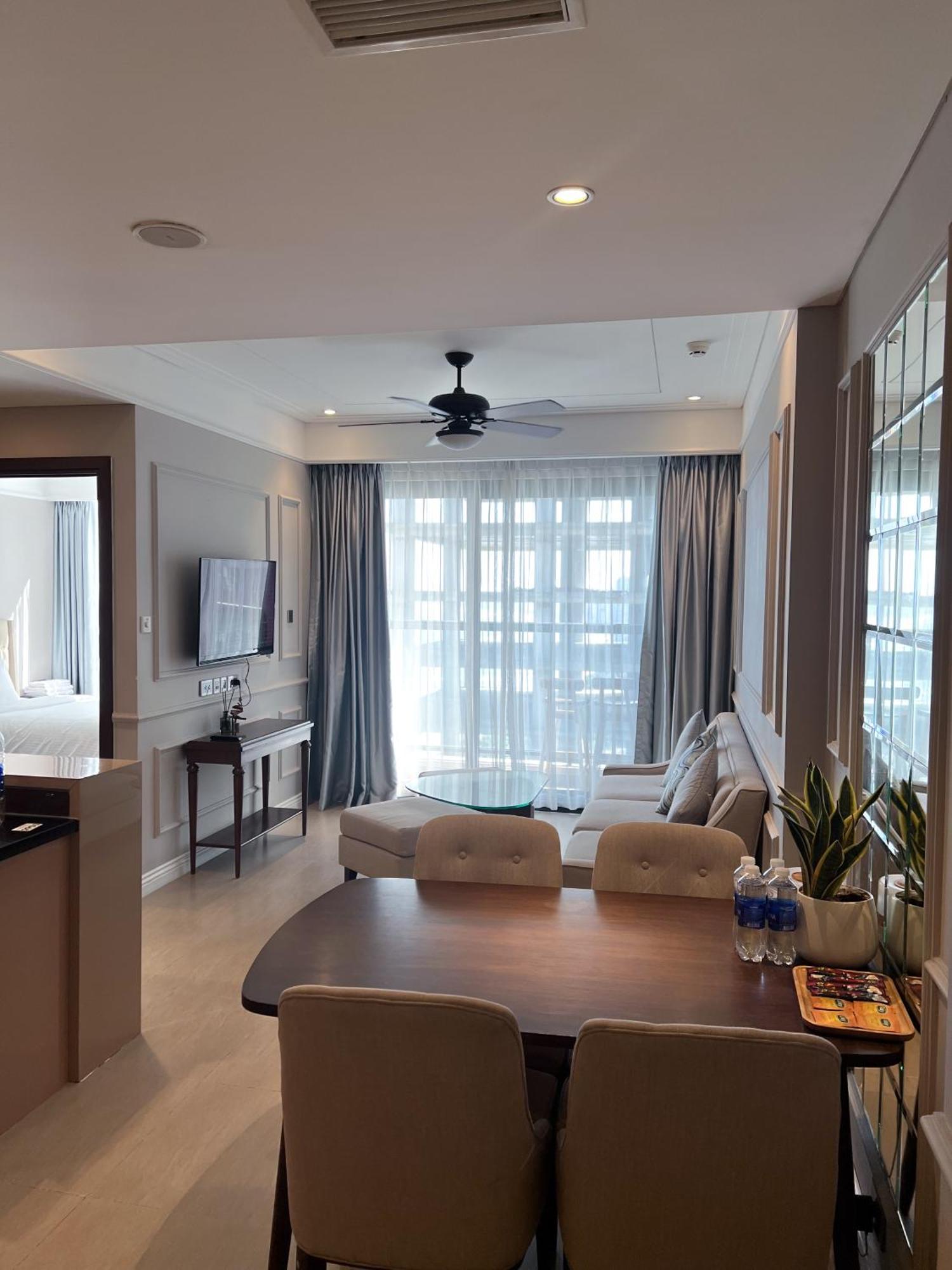 Luxury Apartment - Rooftop Swimming Pool - Beach Front - Hinata Apartment Дананг Екстериор снимка